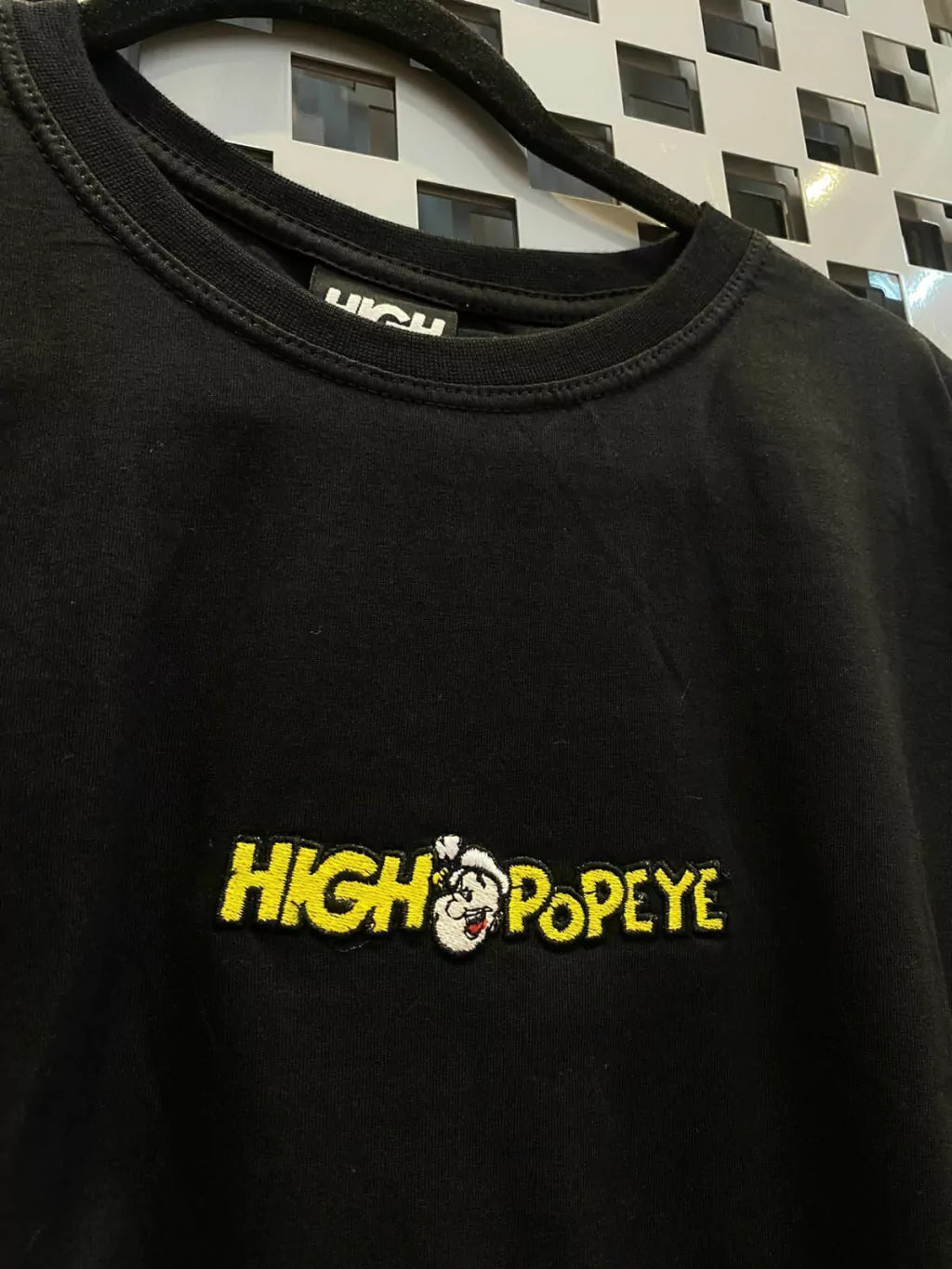 Camiseta high Popeye bordada